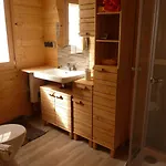 Semesterbostad Holz-blockhaus Fuer Vier Personen Mit Terrasse By Interhome *